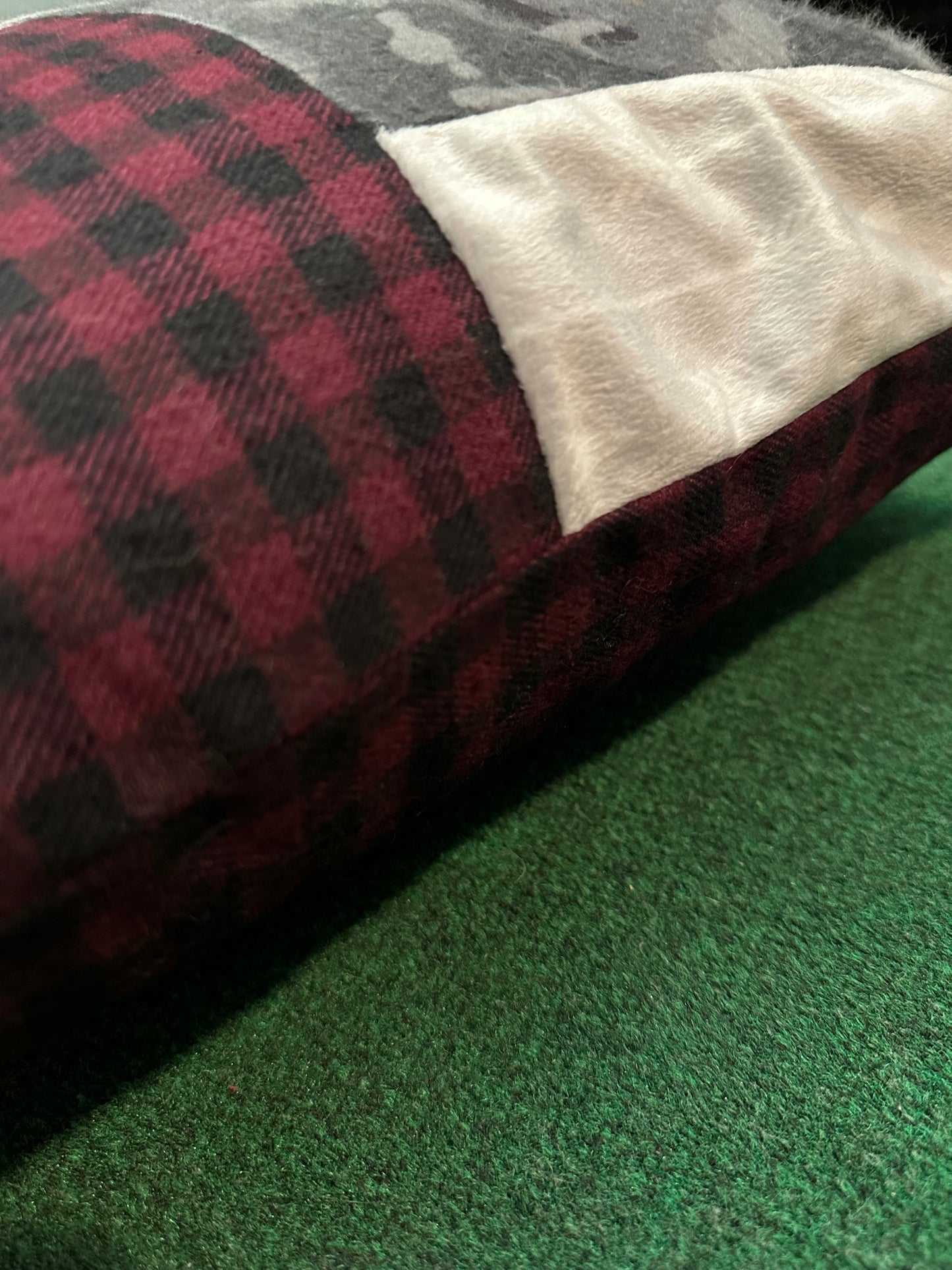 “Rustic Puzzle” Pillow Set