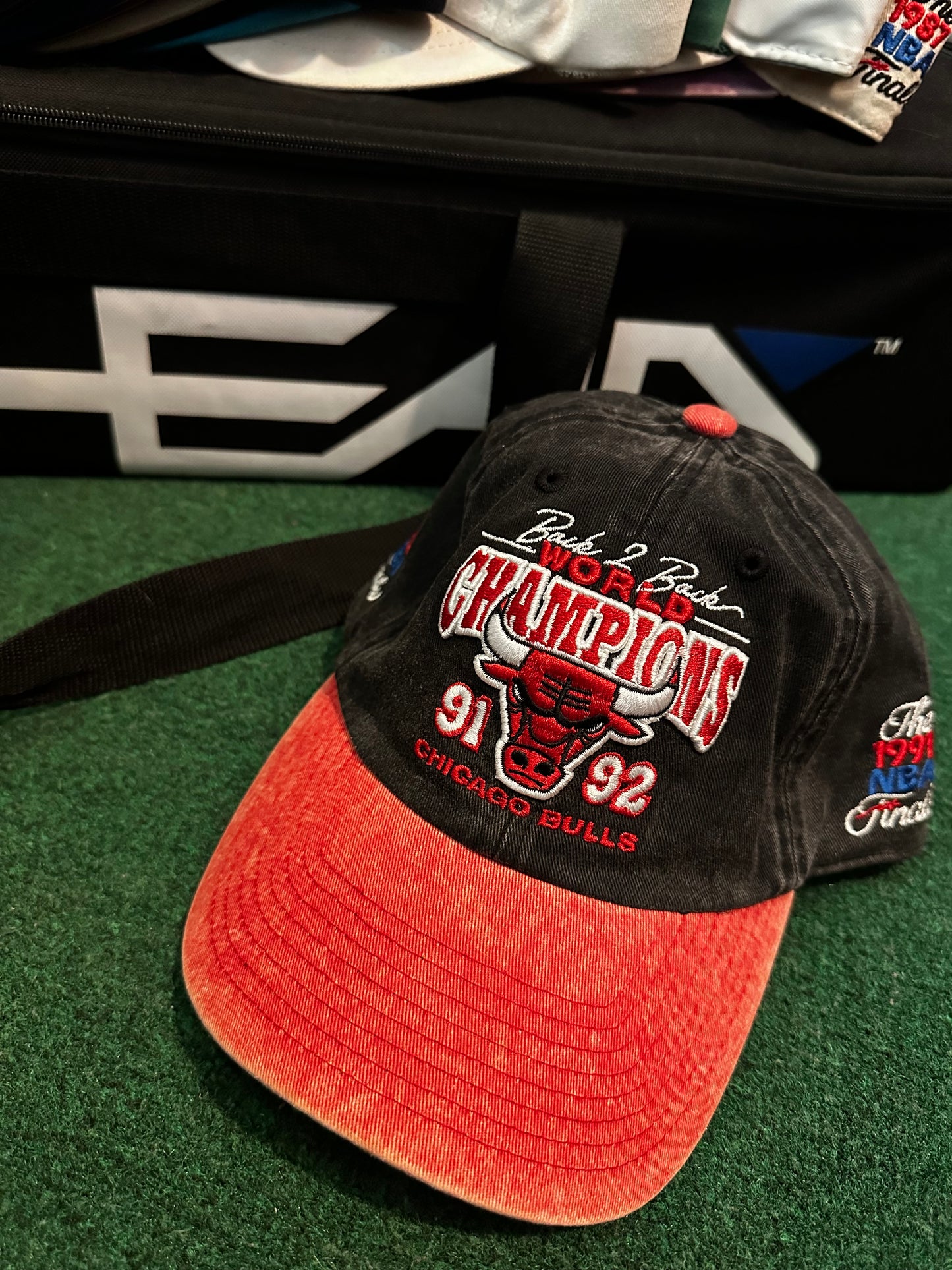 Mitchell & Ness Bulls Hat