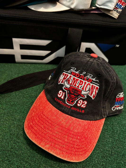 Mitchell & Ness Bulls Hat
