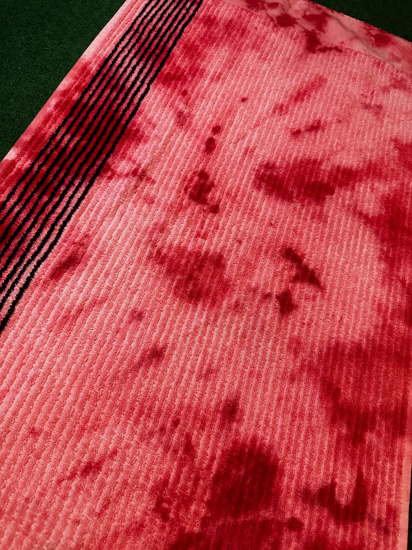 “Candy Apple” Caddie Towel